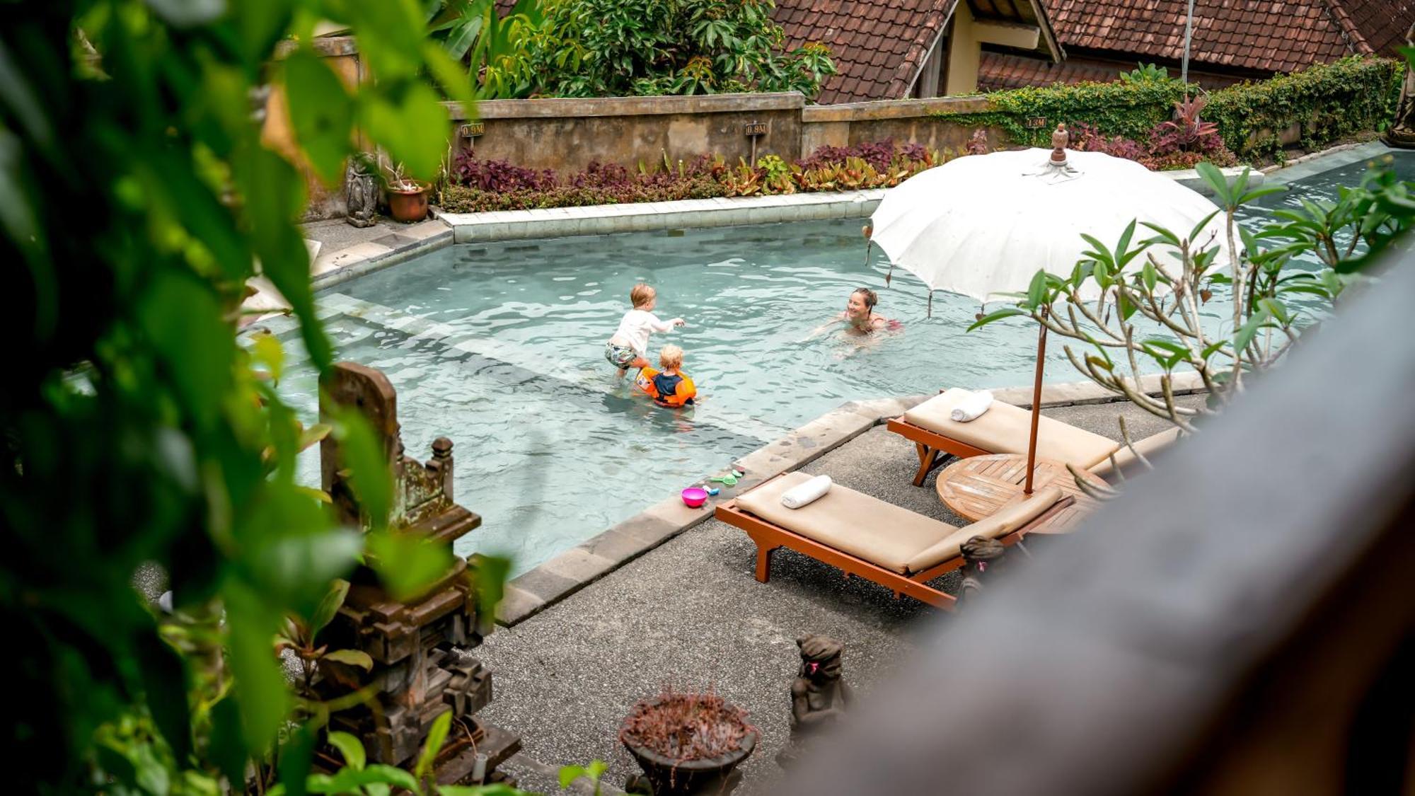 Jati 3 And गेस्ट हाउस Ubud (Bali)
